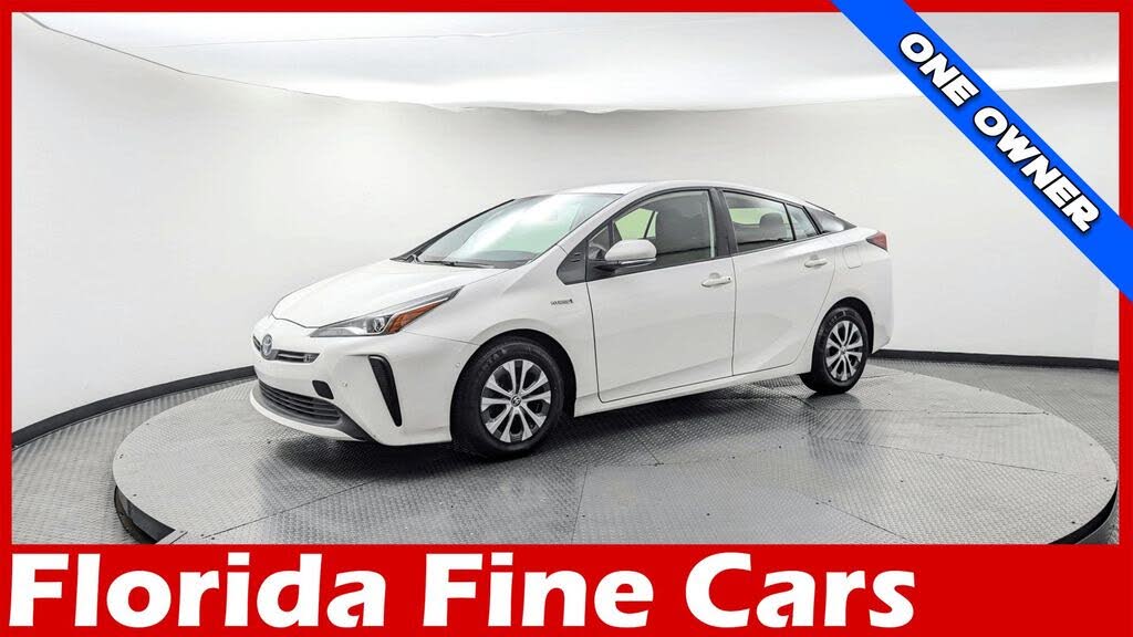 2022 Toyota Prius LE FWD