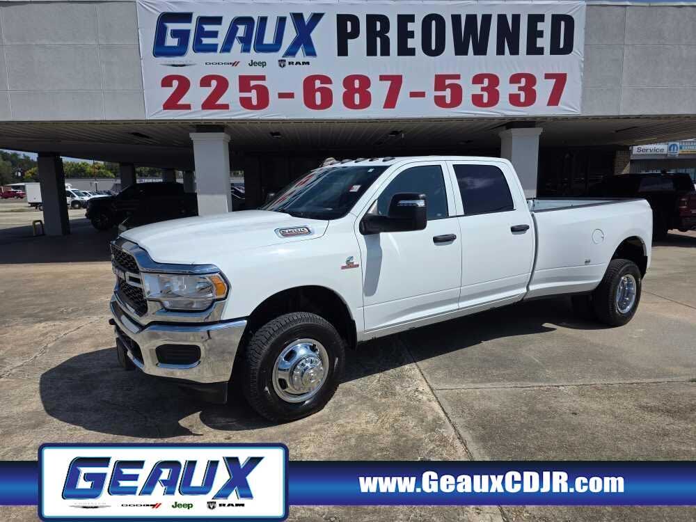 2024 RAM 3500 Tradesman Crew Cab LB DRW 4WD