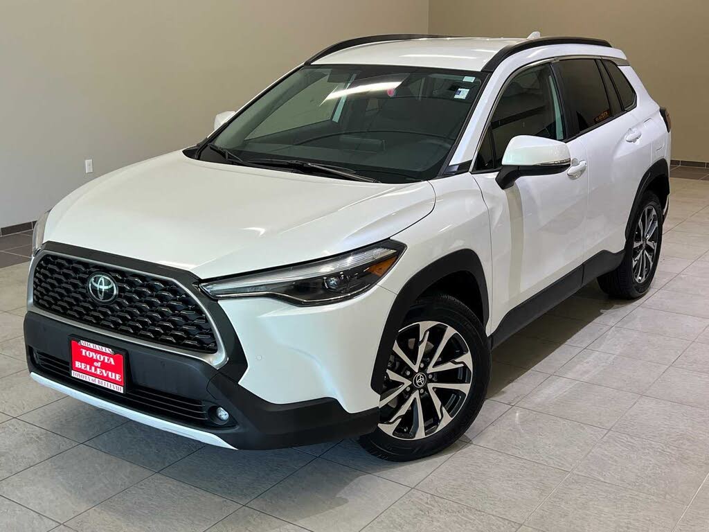 2022 Toyota Corolla Cross XLE AWD