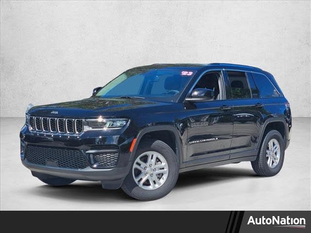 2023 Jeep Grand Cherokee Laredo 4WD