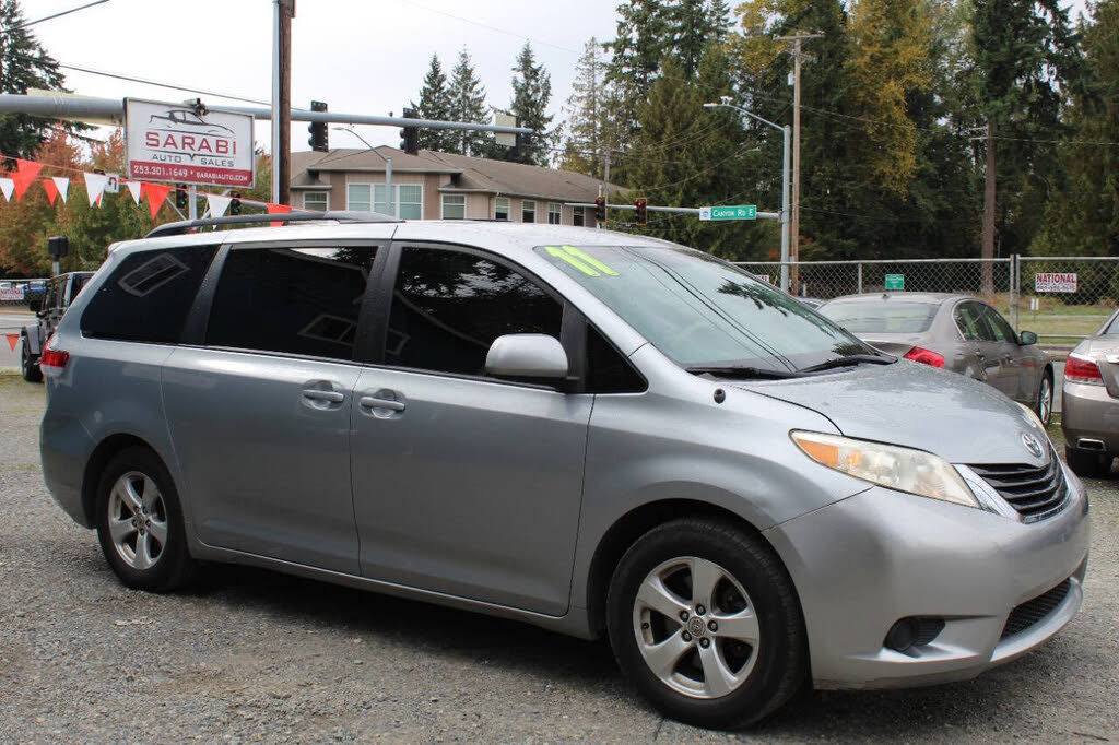 2011 Toyota Sienna 7-Passenger V6 FWD