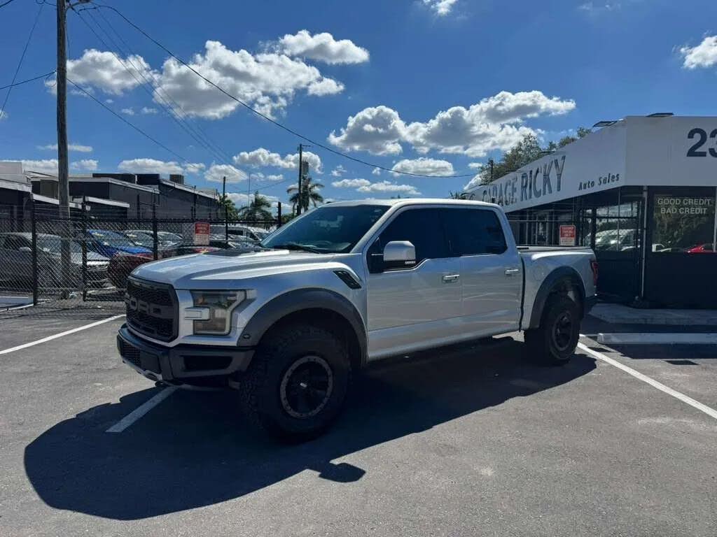 2017 Ford F-150 Raptor SuperCrew 4WD
