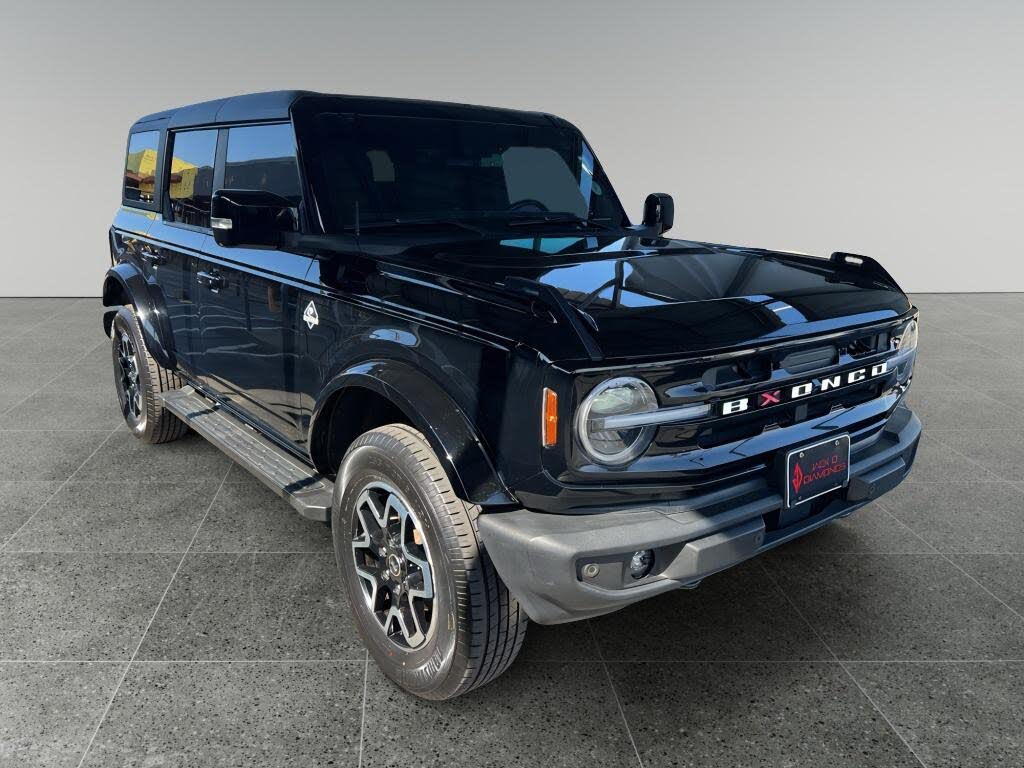 2022 Ford Bronco Outer Banks 4-Door 4WD