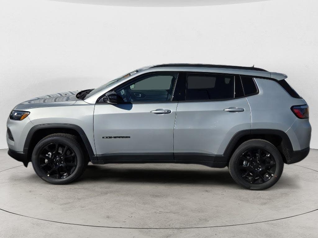 2026 Jeep Compass Latitude Altitude 4WD