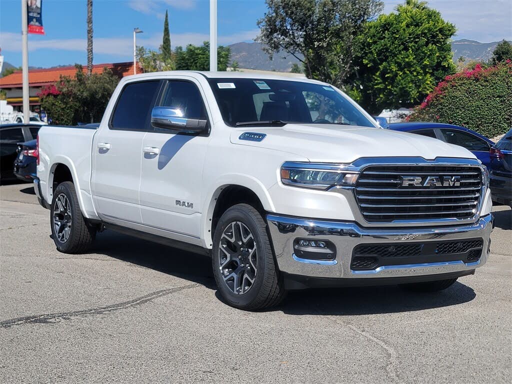 2026 RAM 1500 Laramie Crew Cab RWD