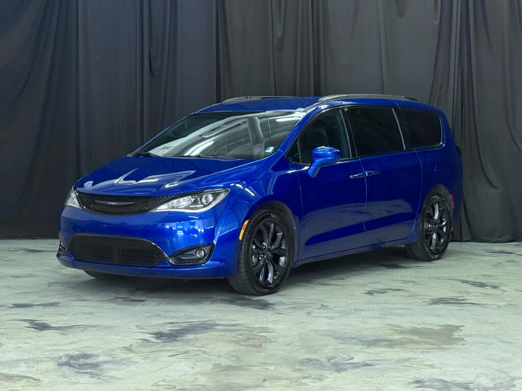 2020 Chrysler Pacifica Touring L Plus FWD