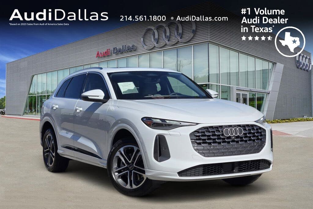 2025 Audi Q5 quattro Premium 40 TFSI