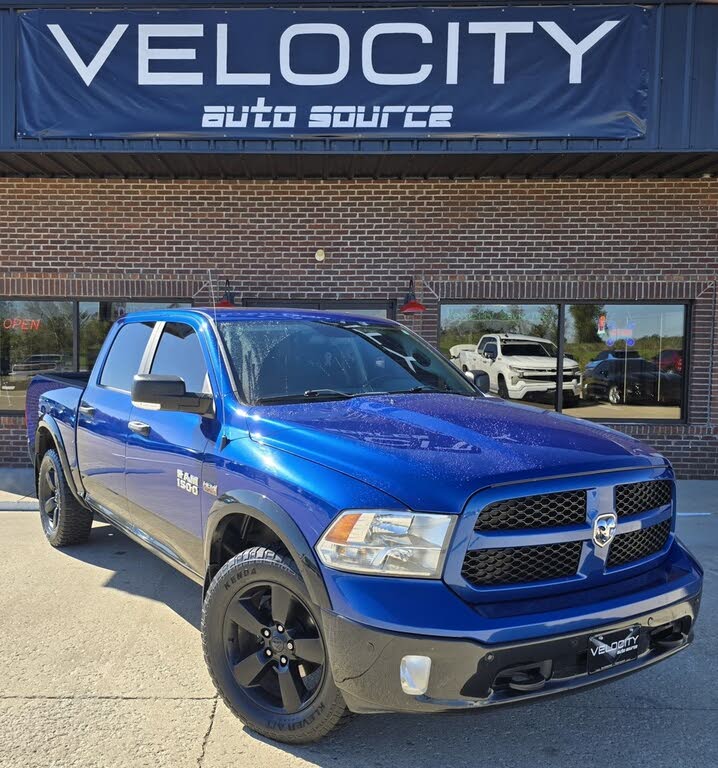 2017 RAM 1500 SLT Crew Cab 4WD