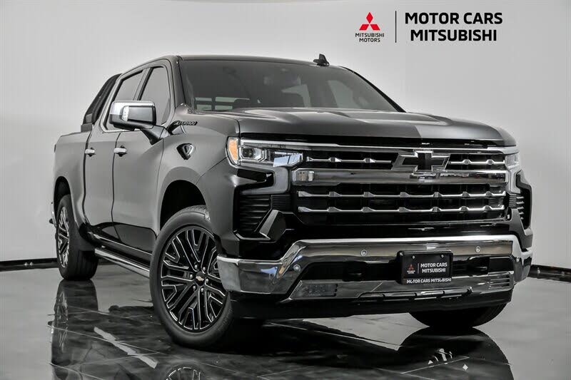 2024 Chevrolet Silverado 1500 LTZ Crew Cab 4WD