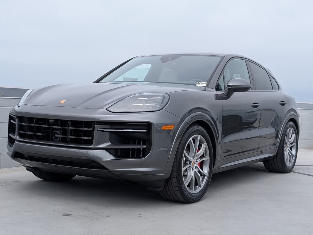 2025 Porsche Cayenne Coupe GTS AWD