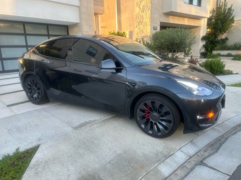 2025 Tesla Model Y Performance AWD