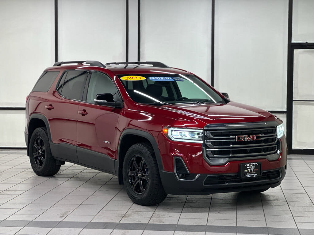 2023 GMC Acadia AT4 AWD