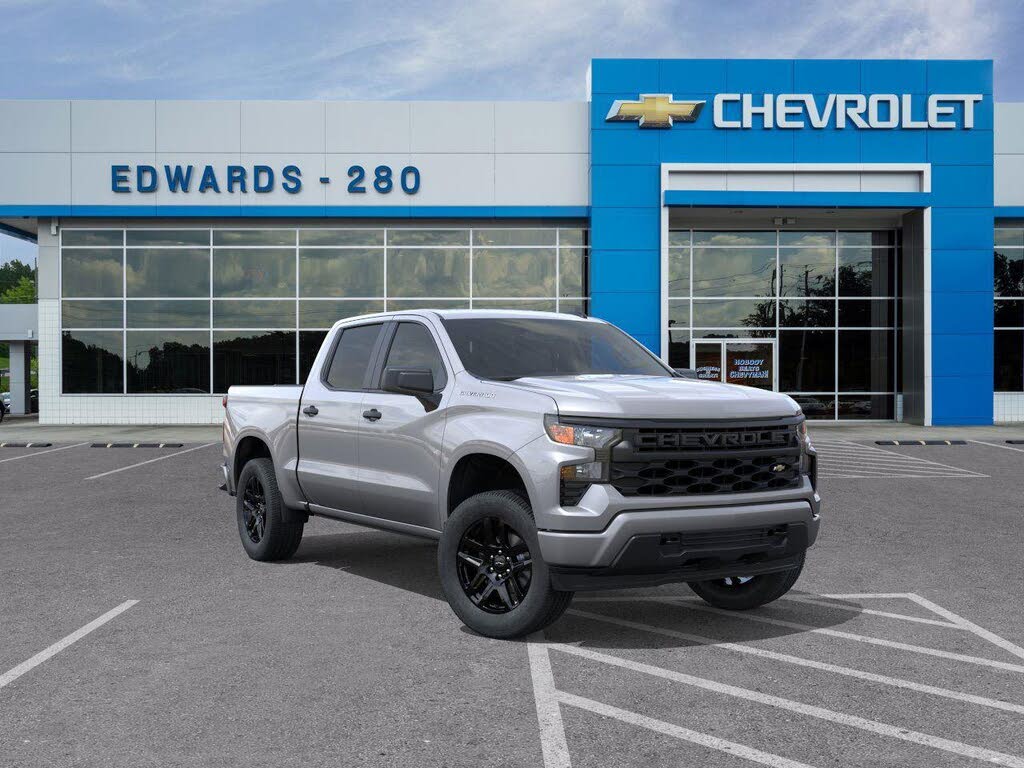 2026 Chevrolet Silverado 1500 Custom Crew Cab RWD