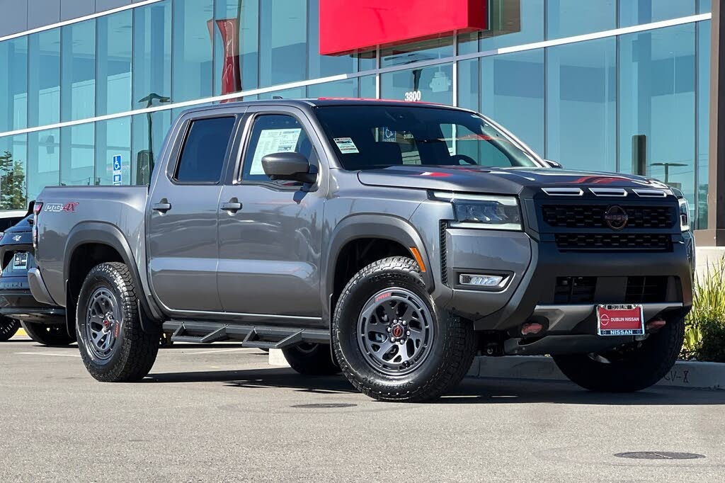 2026 Nissan Frontier PRO-4X Crew Cab 4WD