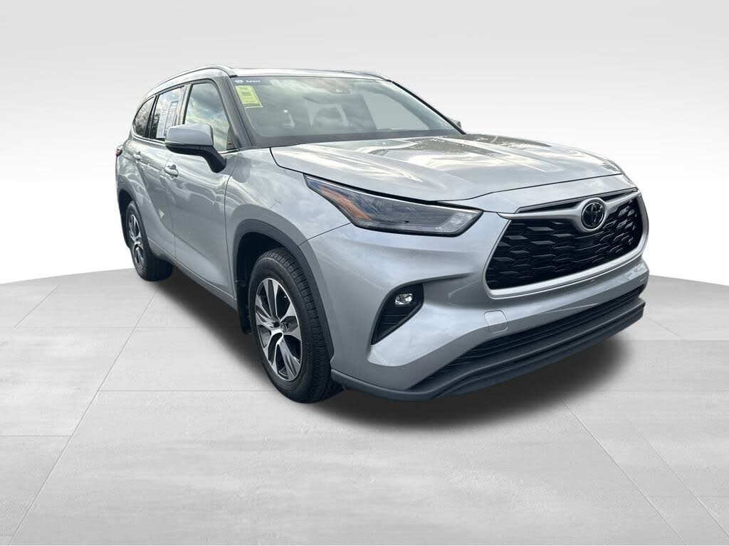 2022 Toyota Highlander XLE AWD