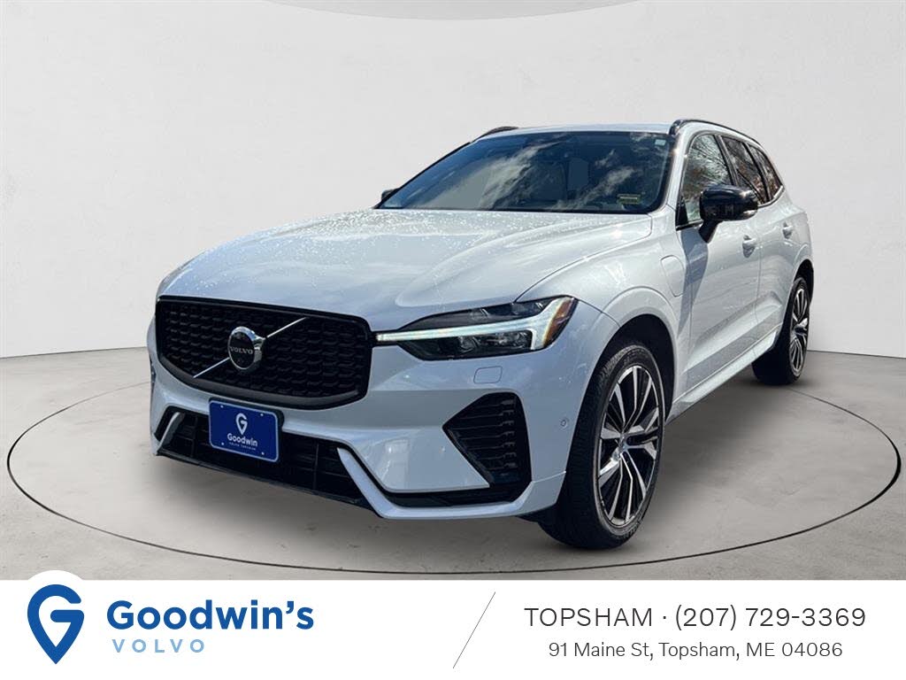 2023 Volvo XC60 Recharge T8 Plus Dark Theme eAWD