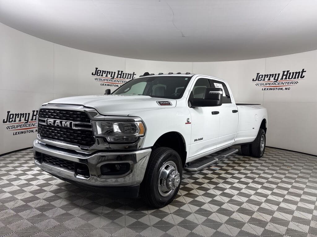 2024 RAM 3500 Big Horn Crew Cab LB DRW 4WD