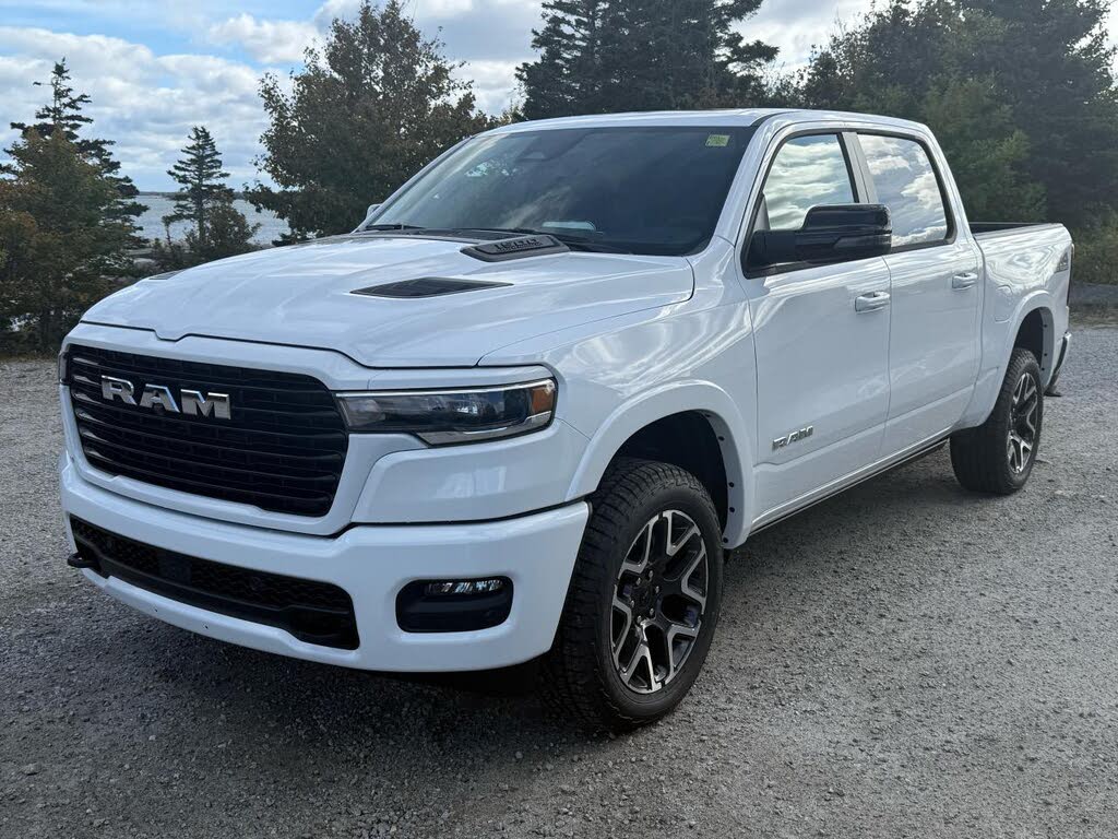 2026 RAM 1500 Laramie Crew Cab 4WD