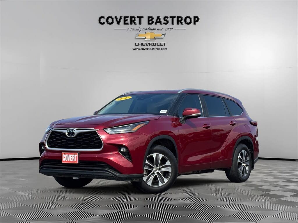 2023 Toyota Highlander XLE FWD