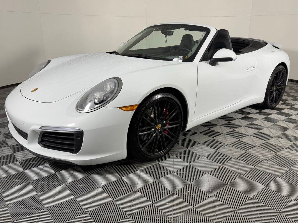 2019 Porsche 911 Carrera S Cabriolet RWD
