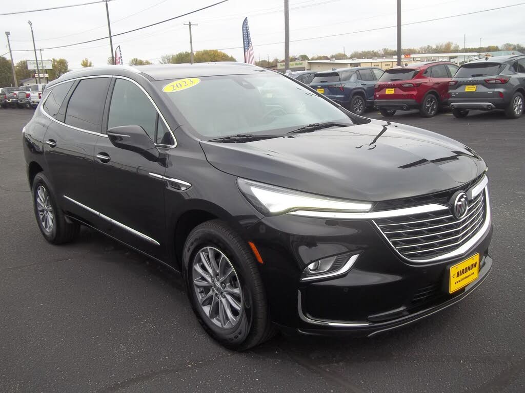 2023 Buick Enclave Essence AWD