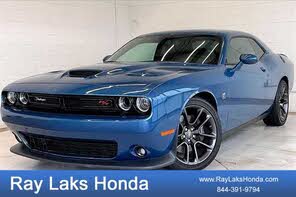 Dodge Challenger R/T Scat Pack RWD