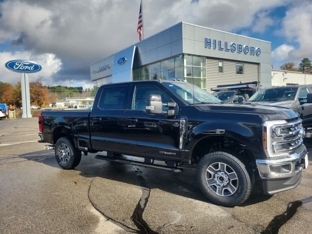 2026 Ford F-350 Super Duty Lariat Crew Cab 4WD