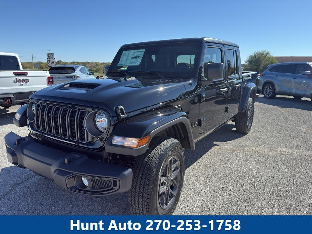 2025 Jeep Gladiator Sport S Crew Cab 4WD