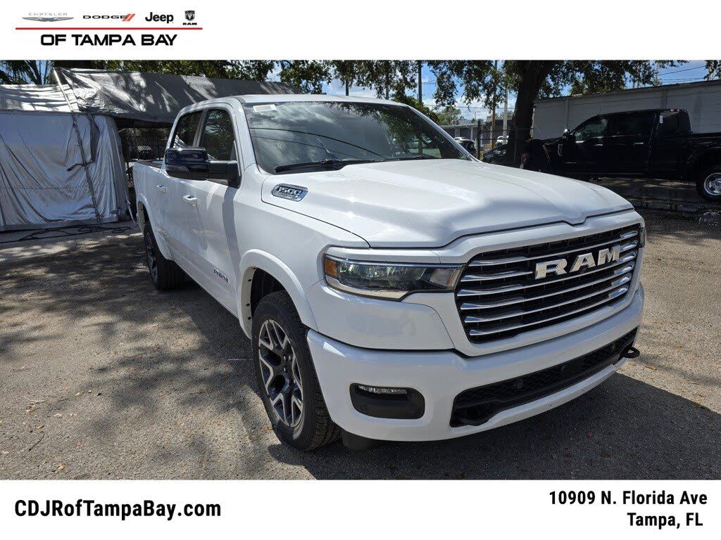 2026 RAM 1500 Laramie Crew Cab 4WD