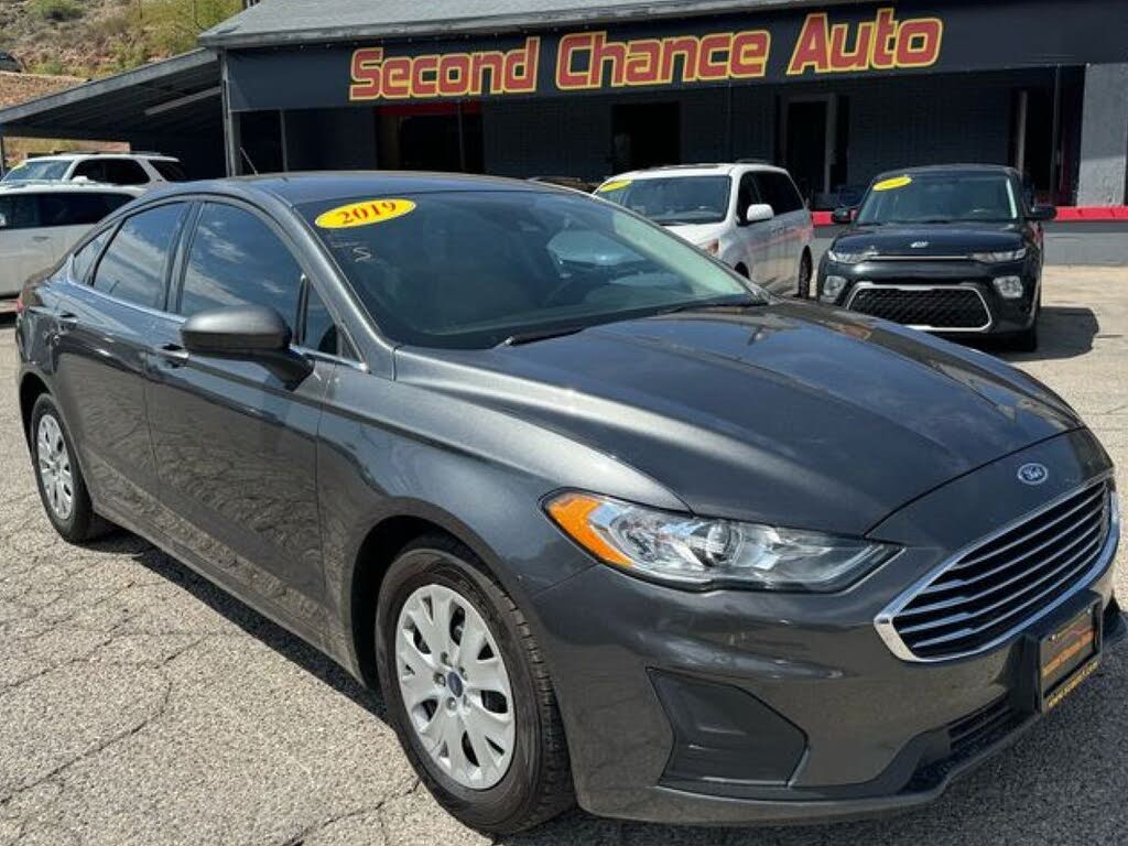 2019 Ford Fusion S