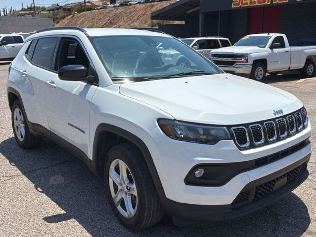 2023 Jeep Compass Latitude 4WD