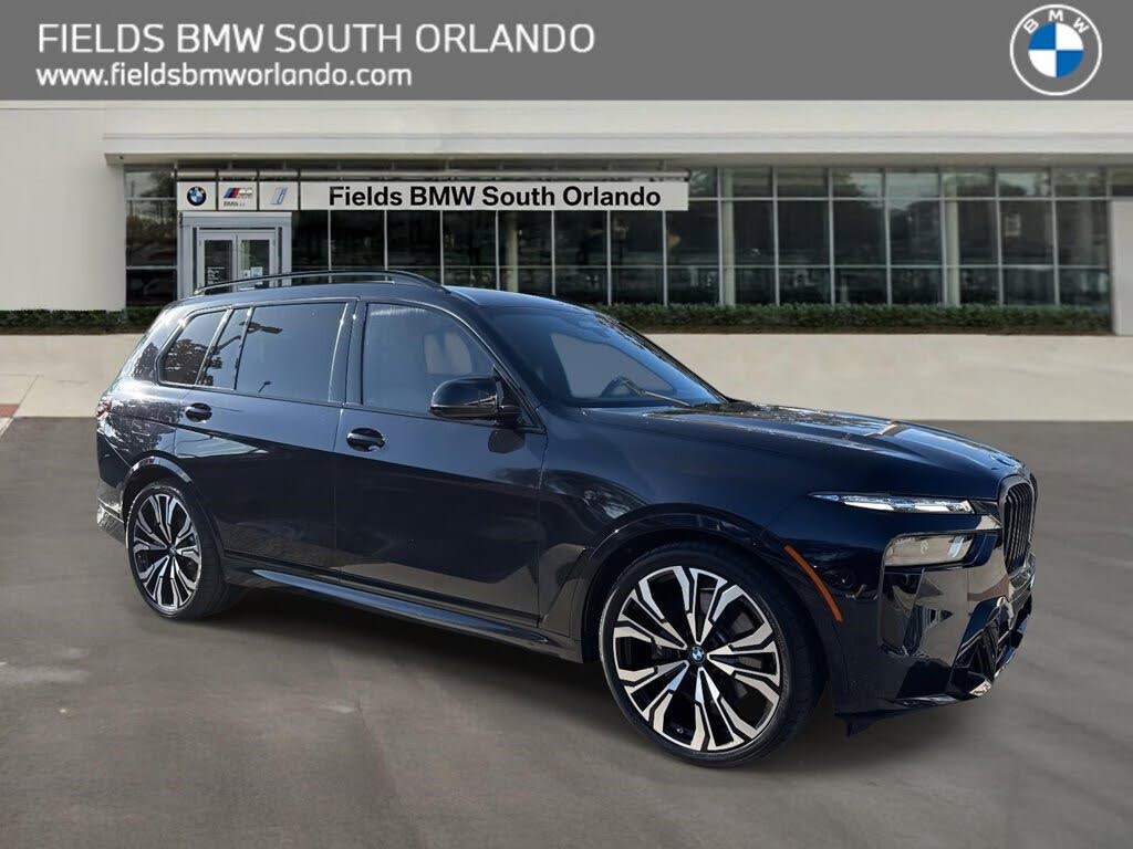 2024 BMW X7 M60i AWD