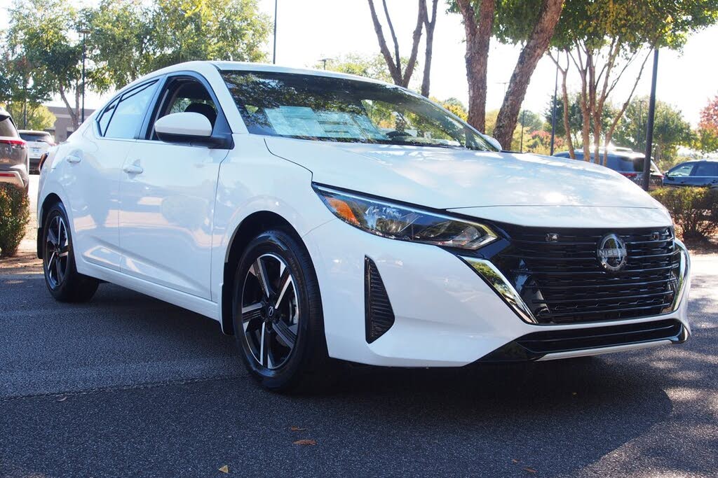 2025 Nissan Sentra SV FWD