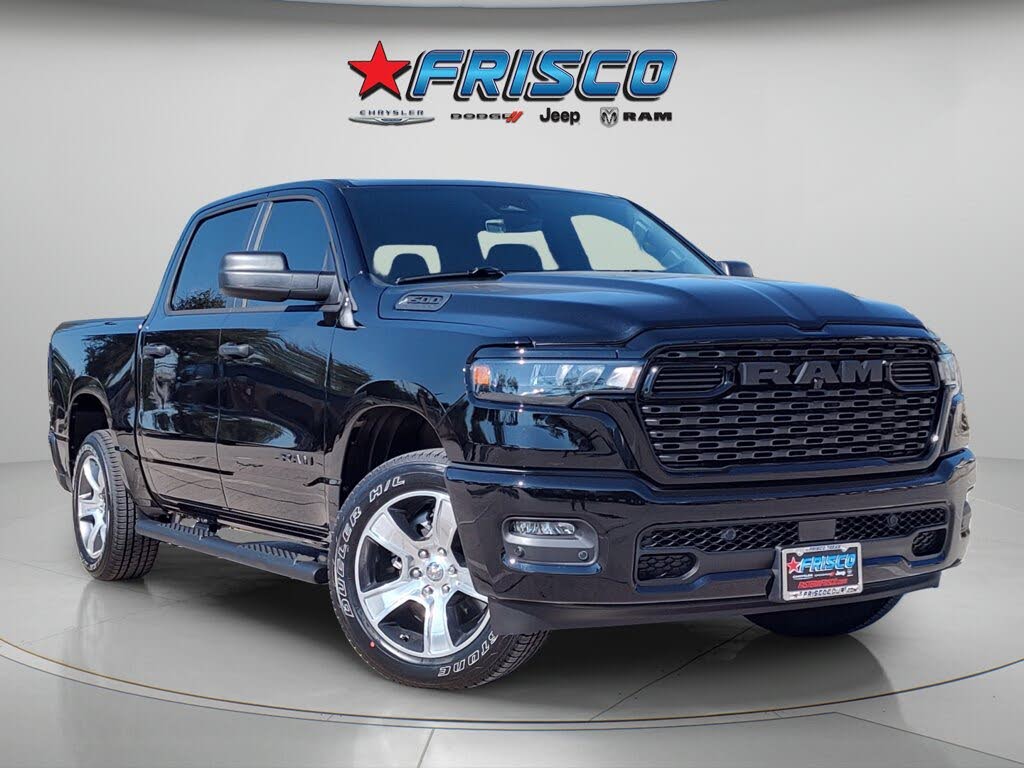 2026 RAM 1500 Express Crew Cab 4WD