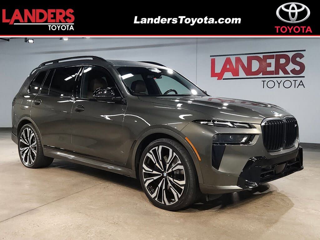 2023 BMW X7 M60i AWD