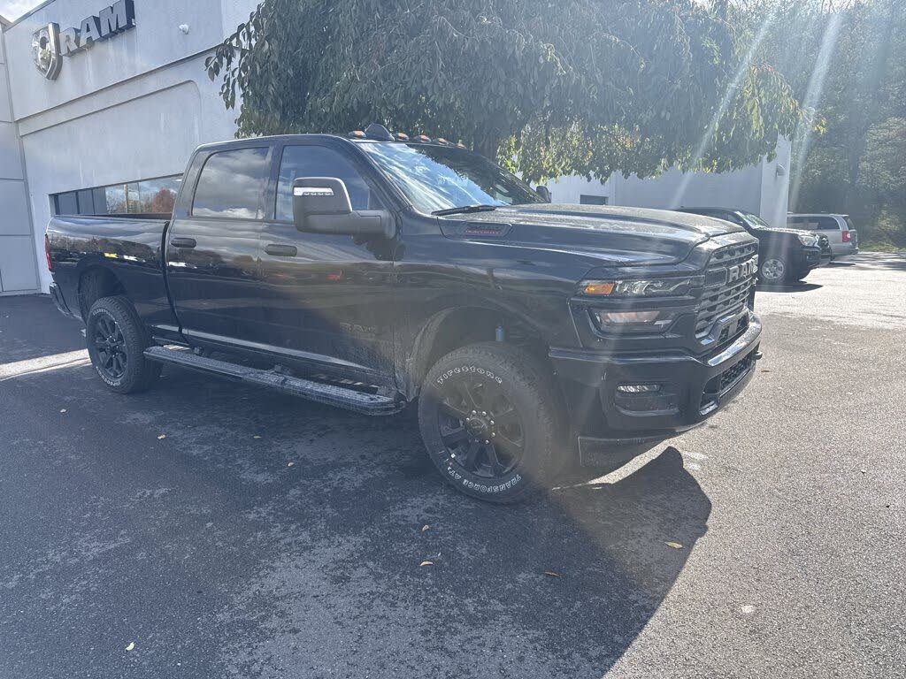 2026 RAM 2500 Big Horn Crew Cab 4WD
