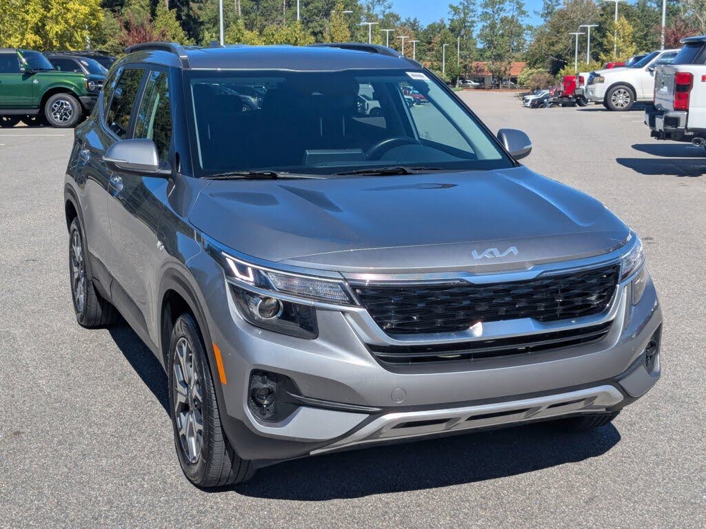 2023 Kia Seltos EX AWD