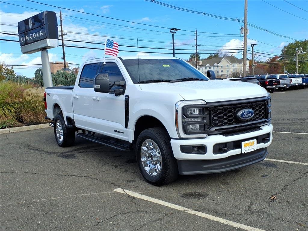 2024 Ford F-250 Super Duty Lariat Crew Cab 4WD