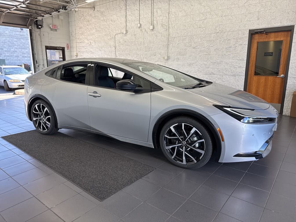 2026 Toyota Prius Plug-In Hybrid XSE Premium FWD