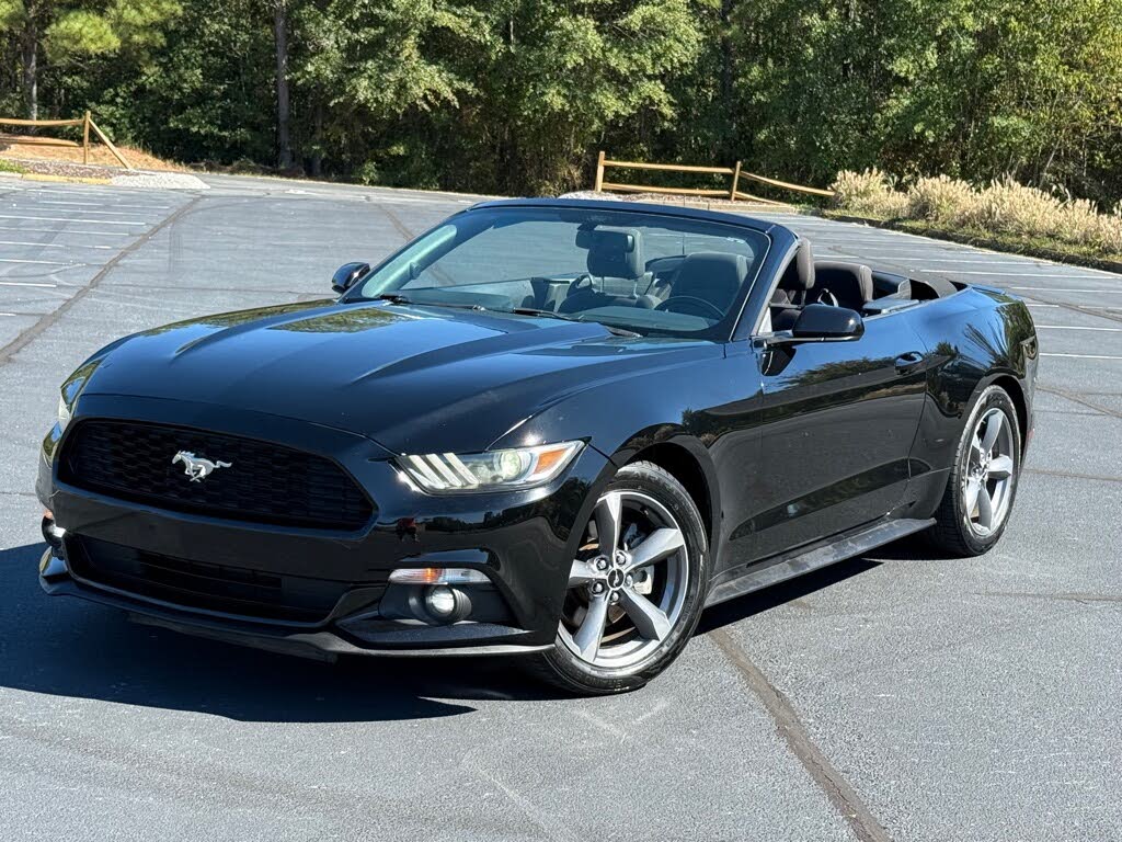 2016 Ford Mustang V6 Convertible RWD