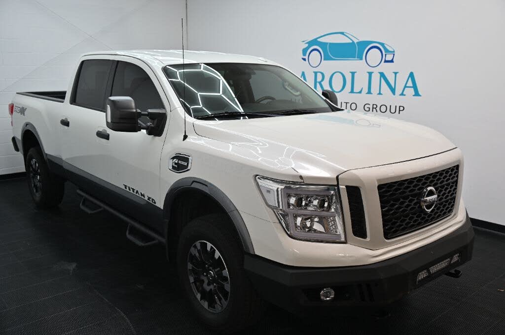 2018 Nissan Titan XD PRO-4X Crew Cab 4WD