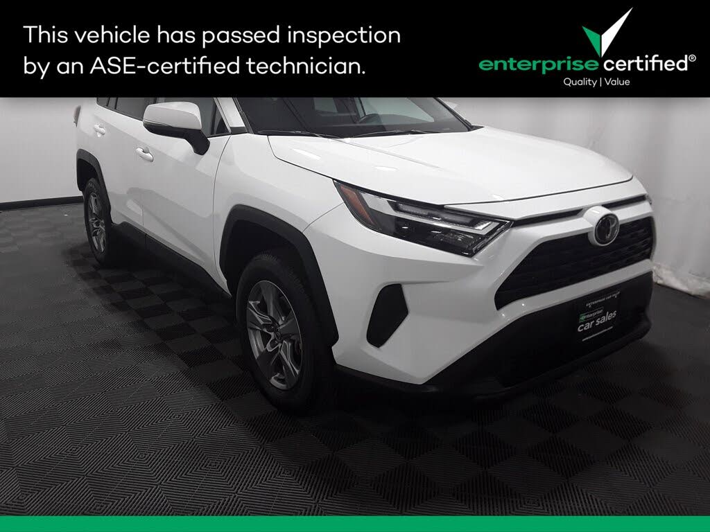 2025 Toyota RAV4 XLE FWD