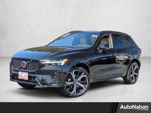 2023 Volvo XC60 B5 Ultimate Dark Theme AWD