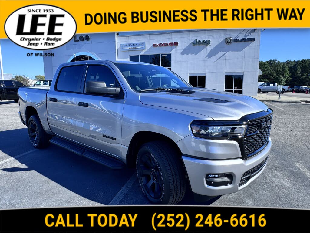 2025 RAM 1500 Tradesman Crew Cab 4WD