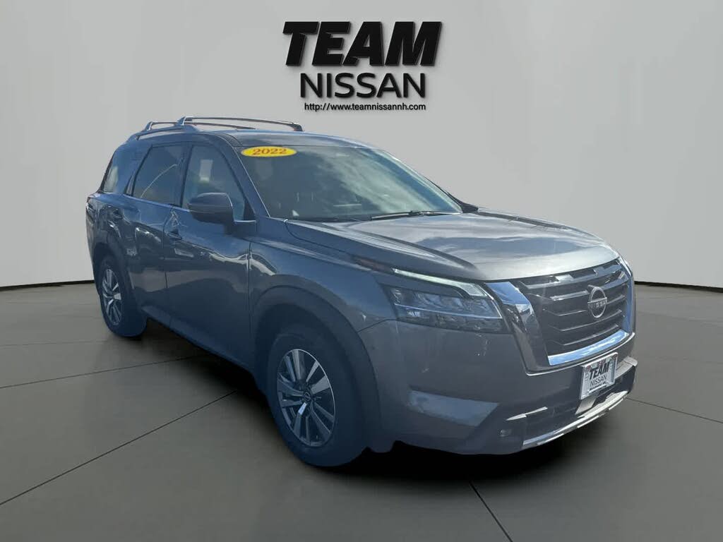2022 Nissan Pathfinder SL 4WD