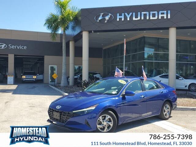 2023 Hyundai Elantra SE FWD