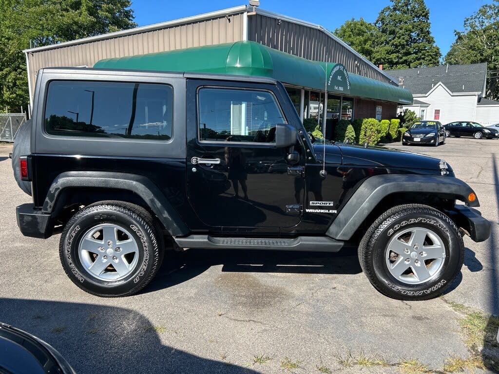 2013 Jeep Wrangler Sport 4WD