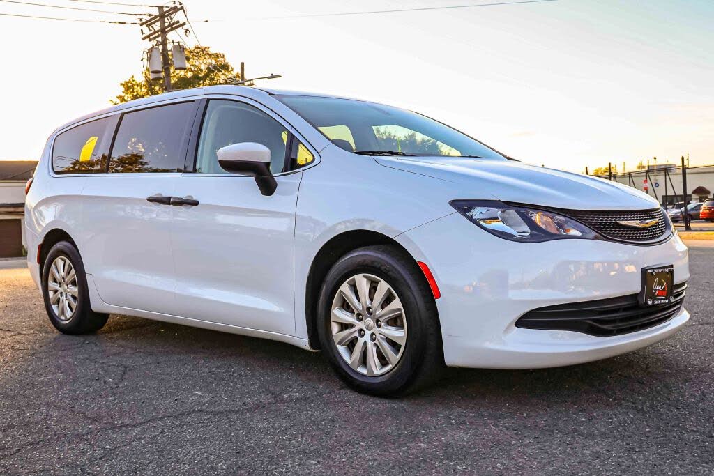 2019 Chrysler Pacifica L FWD