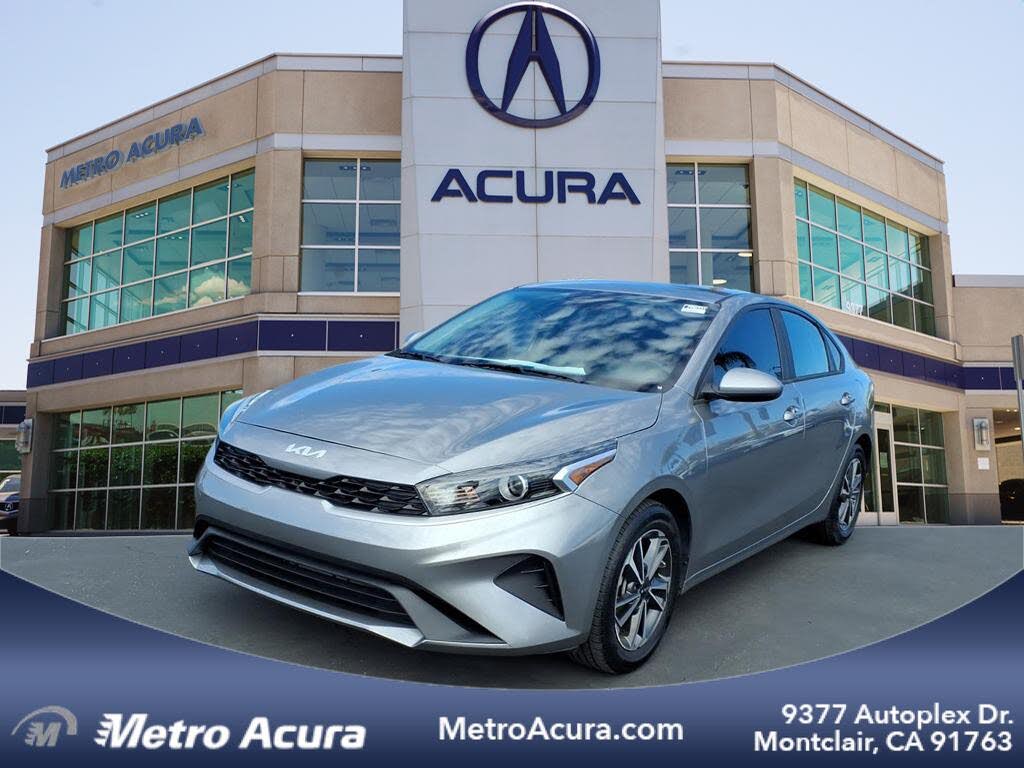 2023 Kia Forte LXS FWD