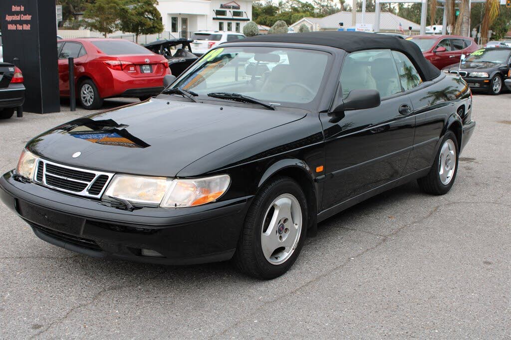 1998 Saab 900 2 Dr S Convertible